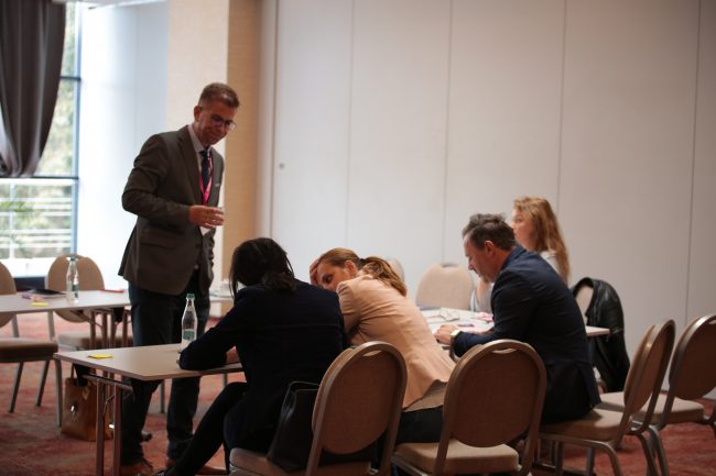 training online de resurse umane